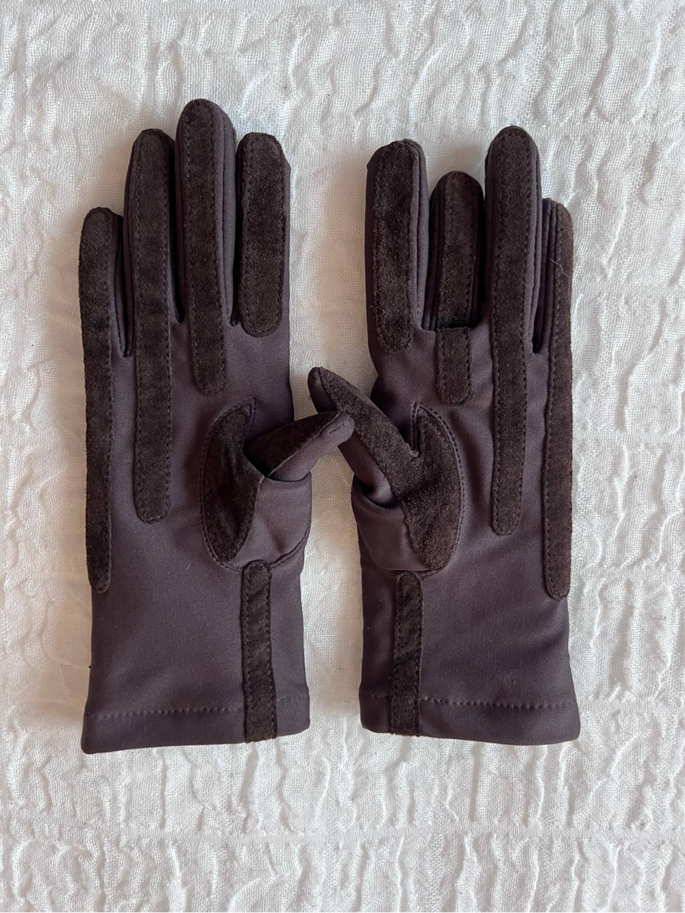 isotoner Women's Brown Stretch Gloves with Suede Accents